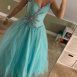 Ball gown